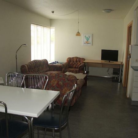 Sulur Guesthouse 2 อาคูเรย์รี ภายนอก รูปภาพ